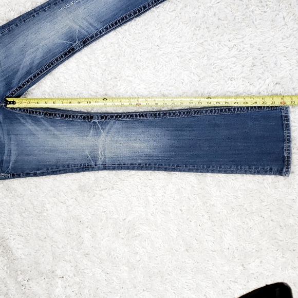 Miss Me Mid Rise Boot Cut Jean's. Size 28. - Picture 6 of 8
